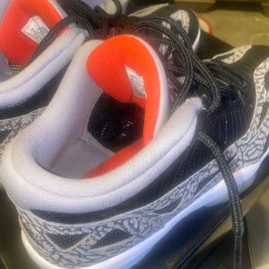 Jordan retro 11